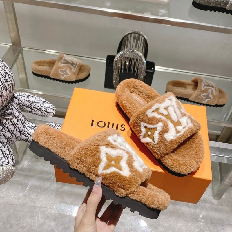 Louis Vuitton Slippers